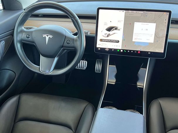 Tesla Model 3 Standard Range Plus 225 kW image number 10