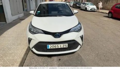 Car image 3