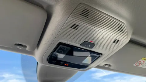 Car image 43