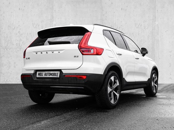 Volvo XC40 B3 Plus Dark 120 kW image number 2