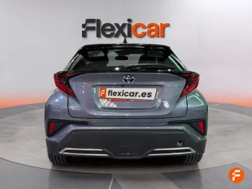Car image 5