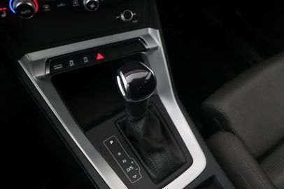 Car image 33