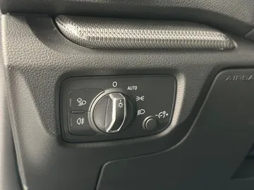 Car image 49
