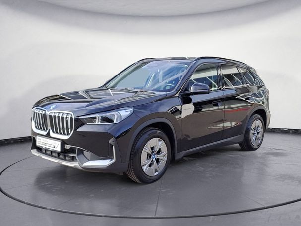 BMW iX1 xDrive30 230 kW image number 1