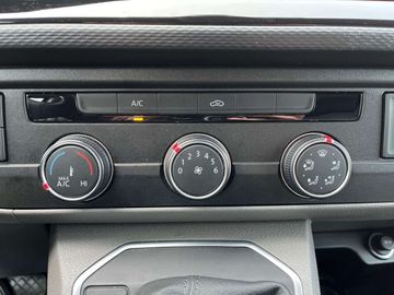 Car image 36