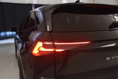 Car image 20