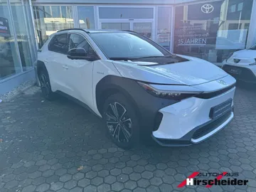 Car image 2