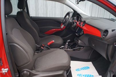 Car image 11