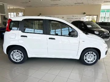Car image 22