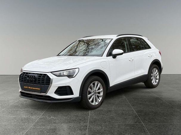 Audi Q3 45 TFSIe 180 kW image number 1