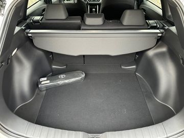 Car image 10