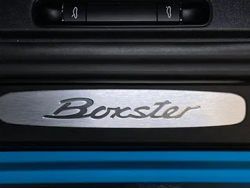 Car image 29