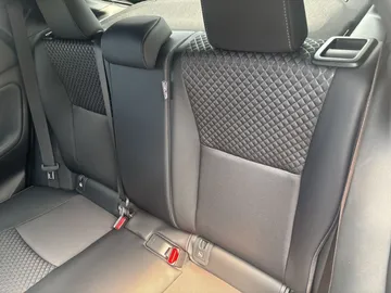 Car image 25