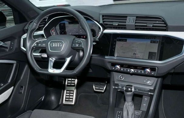 Audi Q3 40 TDI quattro S-line Sportback 147 kW image number 4