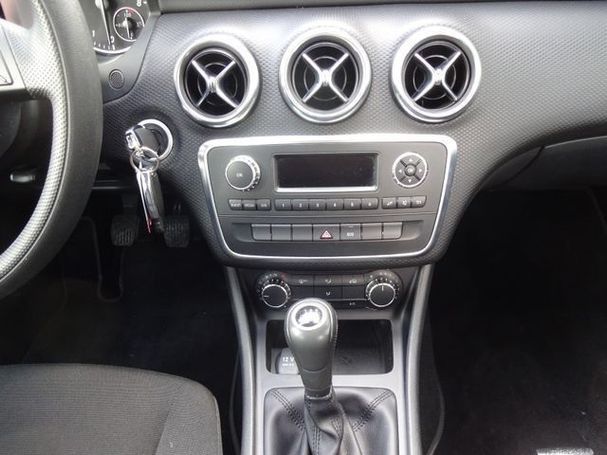 Mercedes-Benz A 180 BlueEFFICIENCY 90 kW image number 13