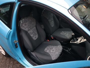 Car image 13