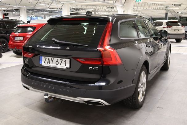 Volvo V90 Cross Country D4 AWD 140 kW image number 7