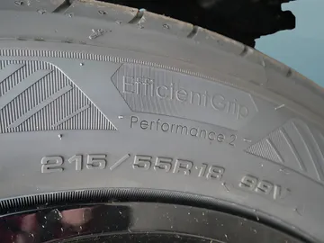 Car image 36