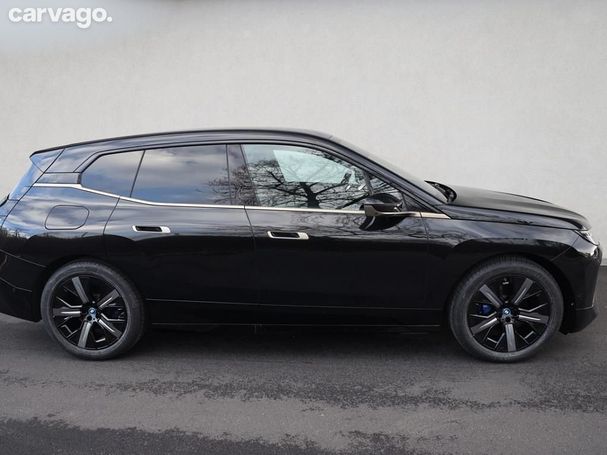 BMW iX xDrive40 240 kW image number 2