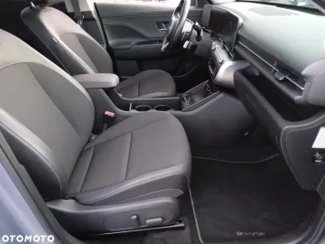 Car image 27