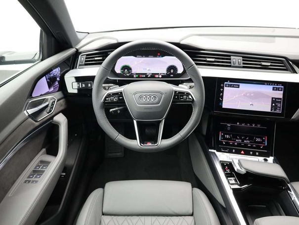 Audi e-tron 55 quattro S-line Sportback 300 kW image number 18