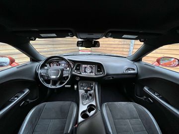 Car image 26