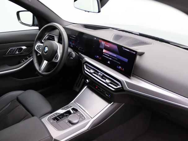 BMW 320i 135 kW image number 35