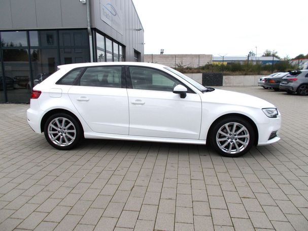 Audi A3 40 e-tron 150 kW image number 4