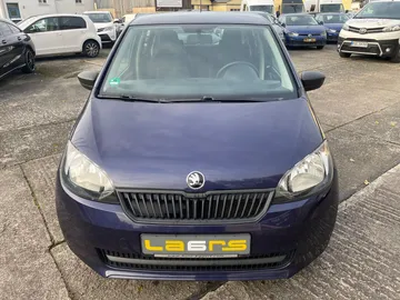 Car image 3
