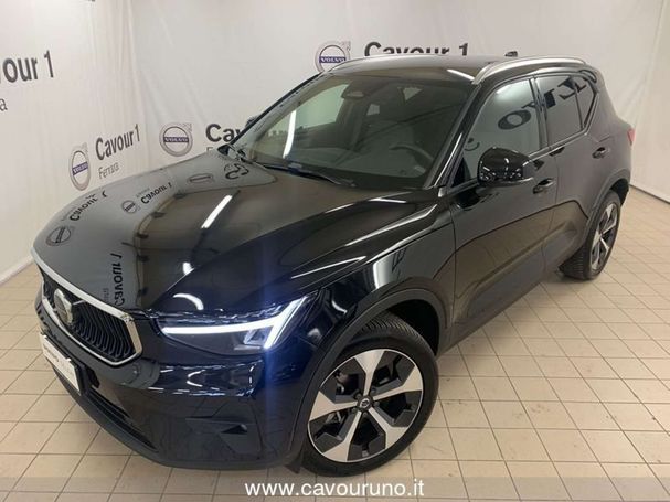 Volvo XC40 B3 Core 120 kW image number 2