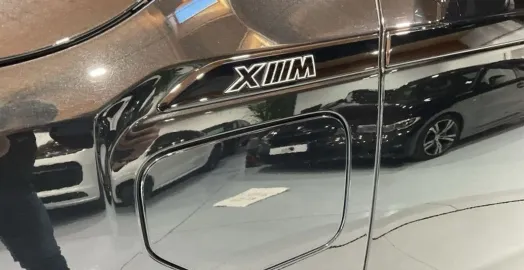 Car image 40
