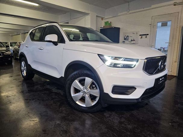 Volvo XC40 T3 Momentum 115 kW image number 2