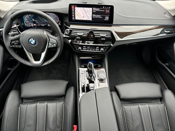 BMW 530 xDrive 215 kW image number 9