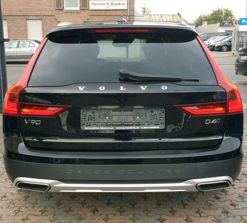 Volvo V90 Cross Country AWD 140 kW image number 5