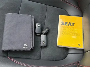 Car image 27