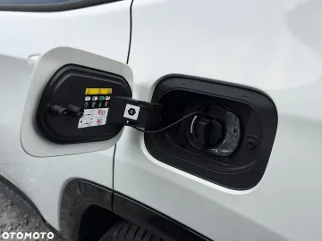 Car image 40