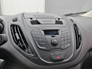 Car image 26