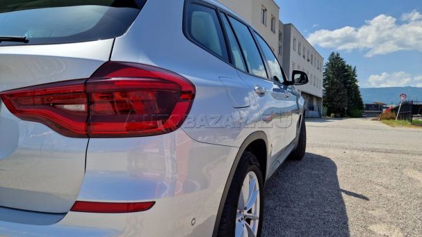 BMW X3 xDrive20d xLine 140 kW image number 19