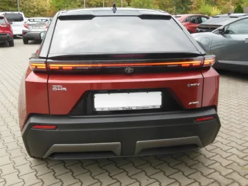 Car image 5