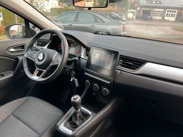 Car image 13