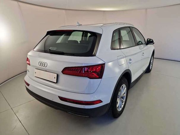 Audi Q5 35 TDI S tronic Business 120 kW image number 4