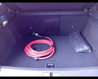 Car image 28