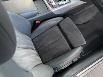 Car image 47