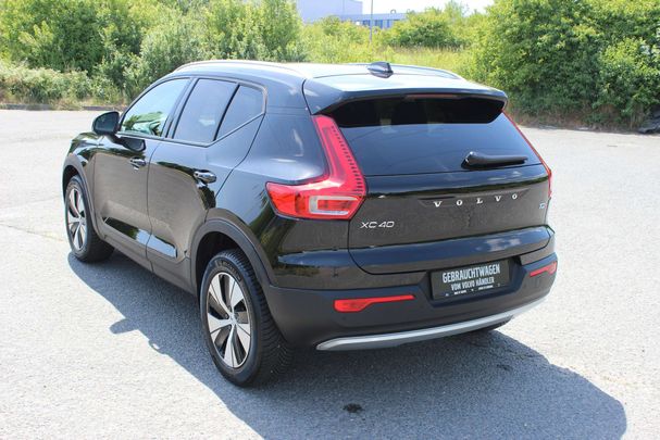 Volvo XC40 T2 Momentum 95 kW image number 7