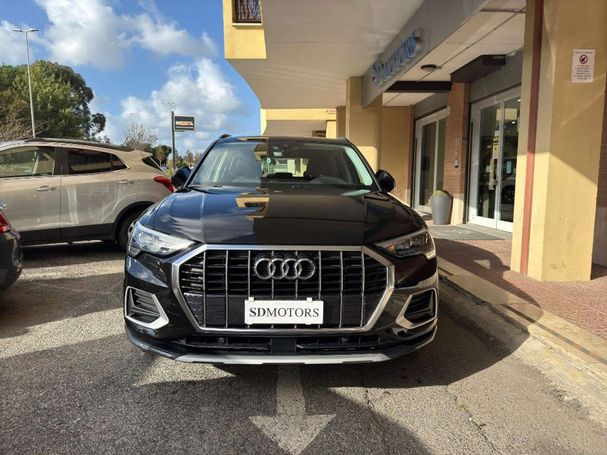 Audi Q3 35 TFSI S tronic Business 110 kW image number 3