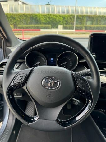 Toyota C-HR 1.8 Hybrid Style 90 kW image number 10