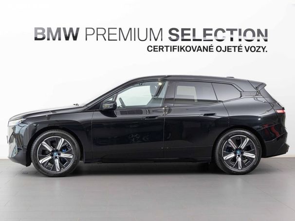 BMW iX xDrive40 240 kW image number 5