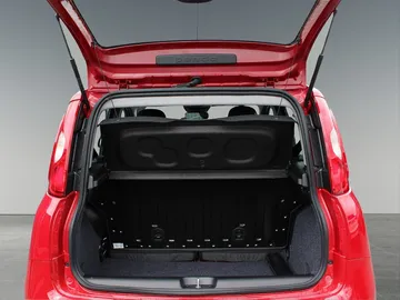 Car image 14