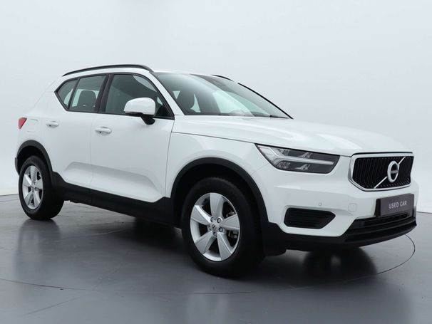 Volvo XC40 1.5 T2 Momentum 95 kW image number 2