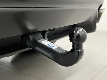 Car image 47